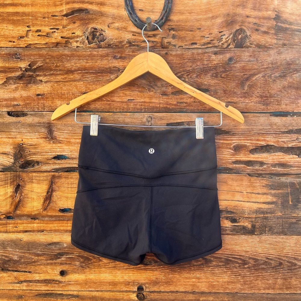 LULULEMON |  In Movement Everlux 2.5" Black Shorts 6